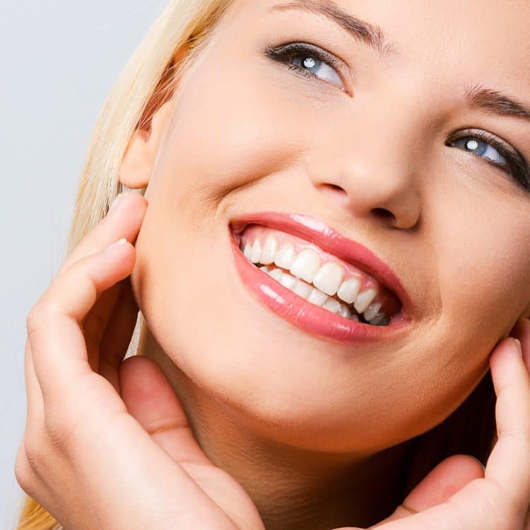 A Beautiful Smile - Smiling Teeth Dental Clinic